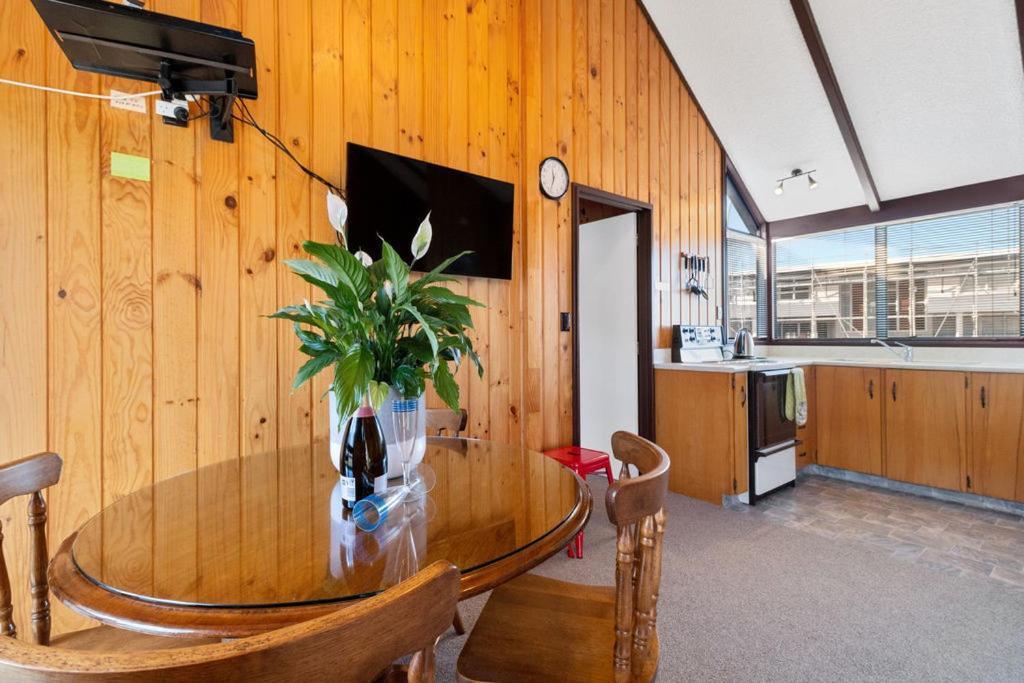 Downtown Mountview - Mt Maunganui Holiday Home Mount Maunganui Exterior photo